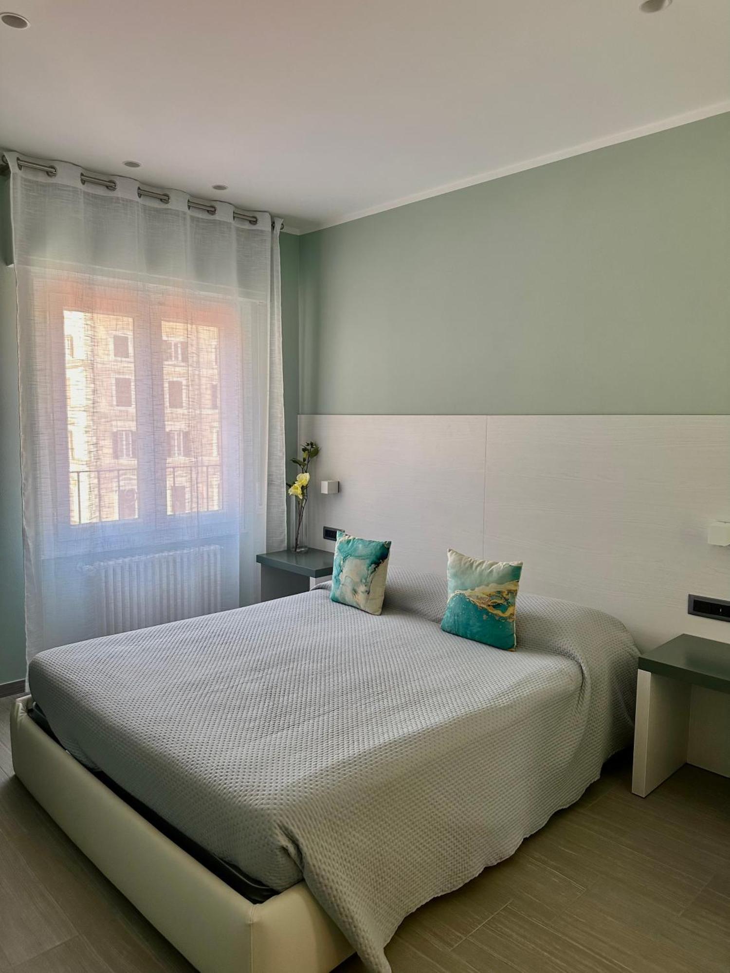 Real Rooms Dalia La Spezia Luaran gambar